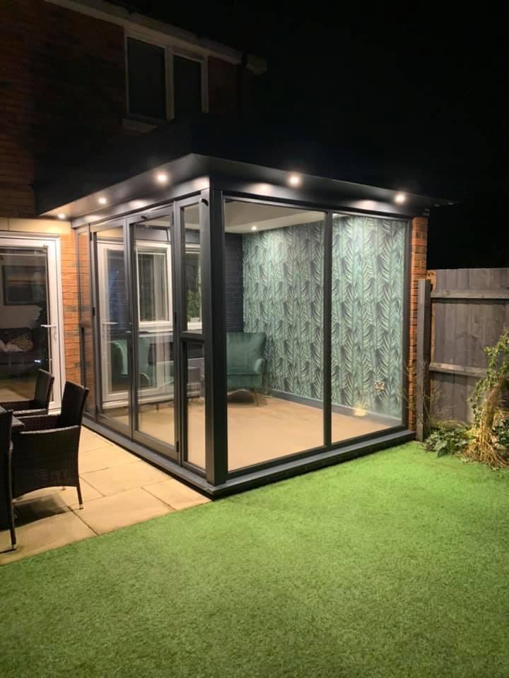 Garden Lounge